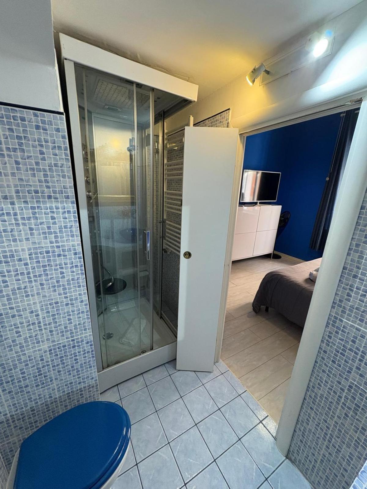Md House Bed & Breakfast Civitavecchia Bagian luar foto