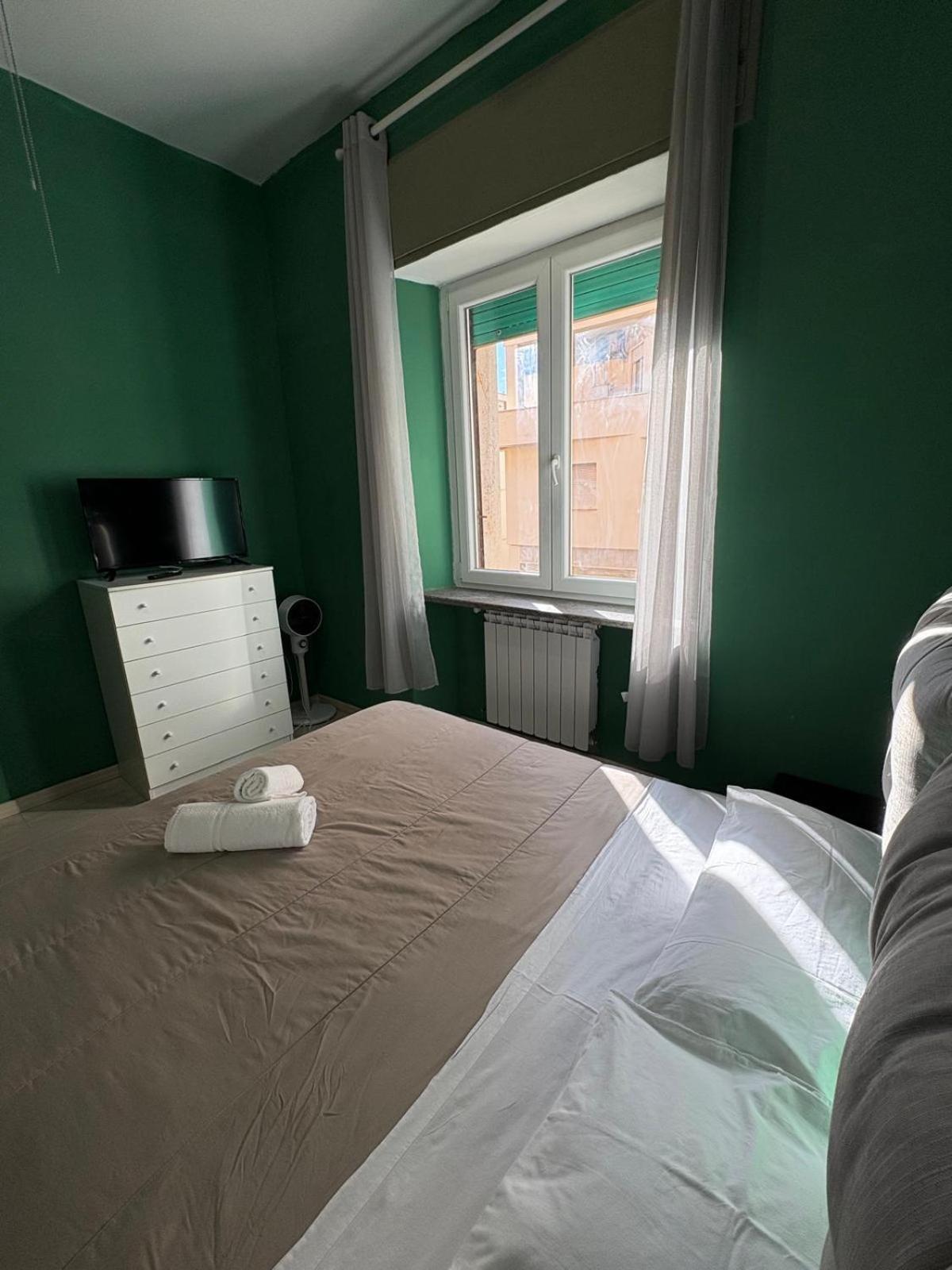Md House Bed & Breakfast Civitavecchia Bagian luar foto
